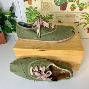 Toms Green Canvas Lace-up Shoes size 11